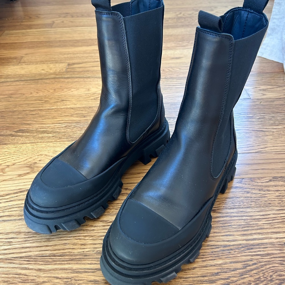 GANNI Mid Calf Chelsea Boots
